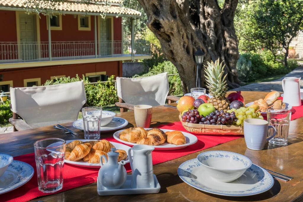 Villa Anthoussa In Palaiokastritsa Bagian luar foto